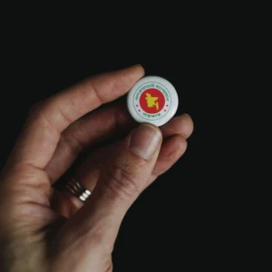 Hand-Holding-Button-badge-printing-service
